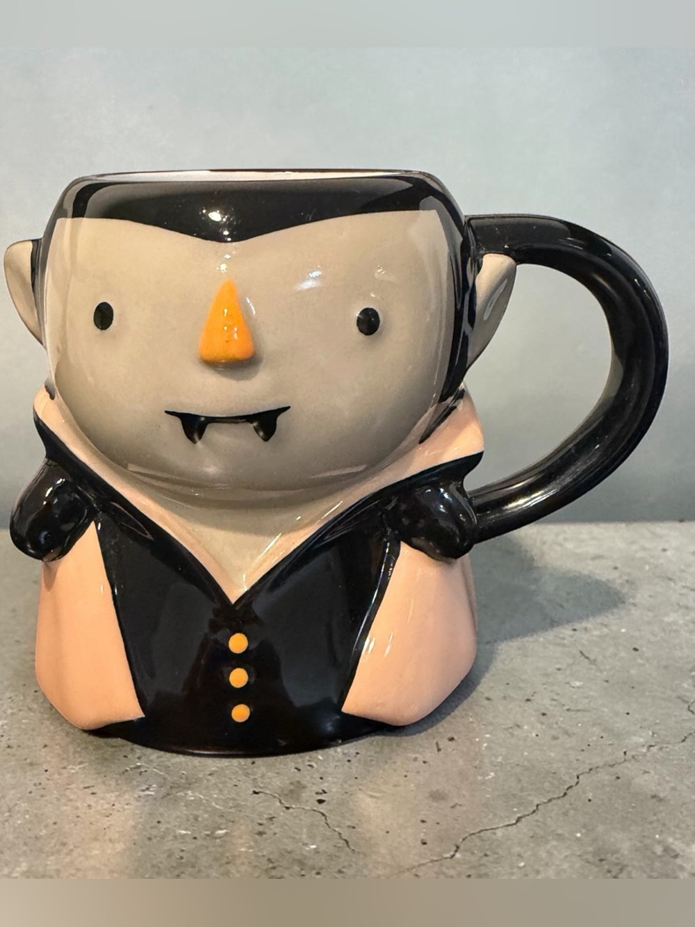 Hyde & EEK! Vampire Halloween Mug 15oz